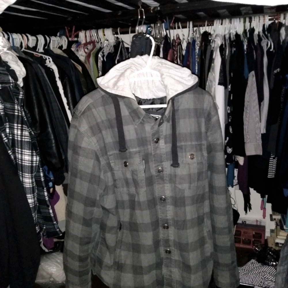 Speed and strength hoodie,worn one seaon